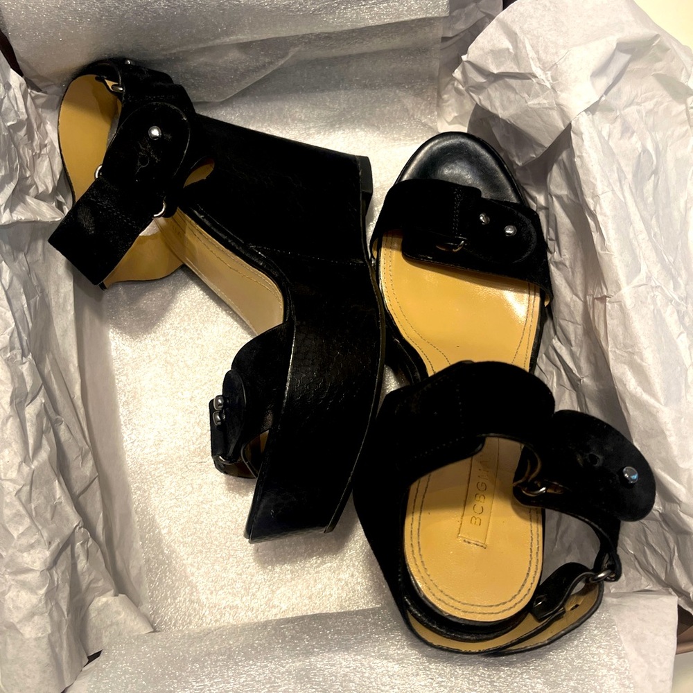 Black wedge sandals